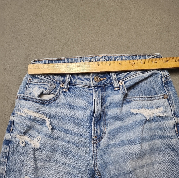 American Eagle Distressed Mom Jeans Sz 2 Regular - Picture 13 of 13